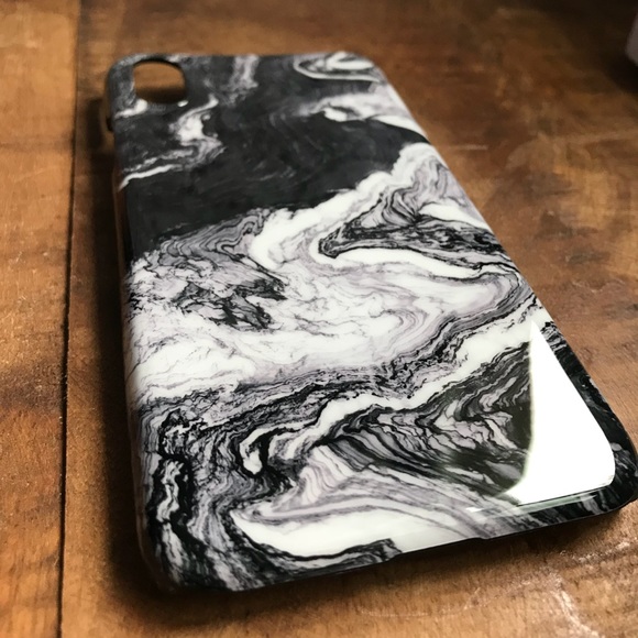 iPhone X black and white marble case - Picture 2 of 5